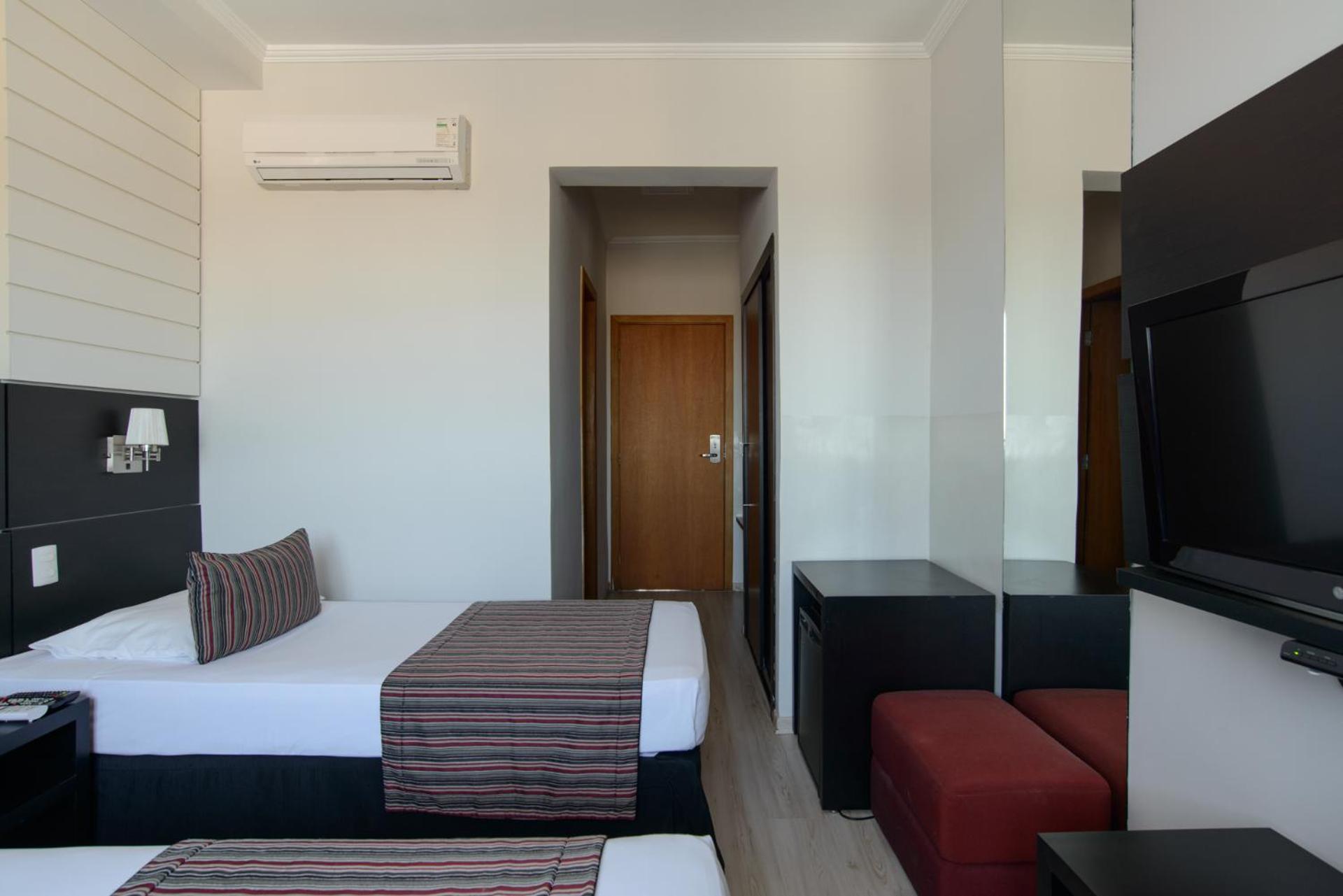 Faro Hotel Taubaté Kültér fotó
