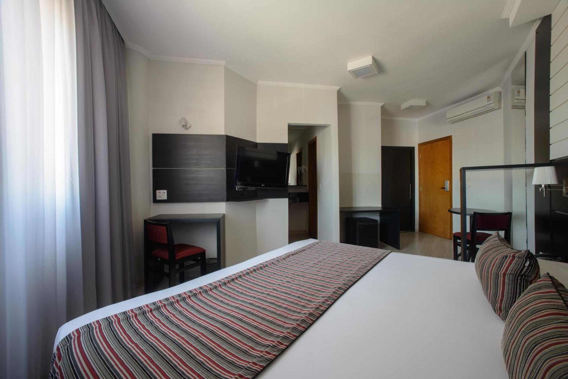 Faro Hotel Taubaté Kültér fotó